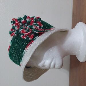 Handmade crochet  Hat Beautiful Christmas Colors**(3x25)